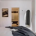 Mezguida - 2 Bedrooms In Bica Lizbona